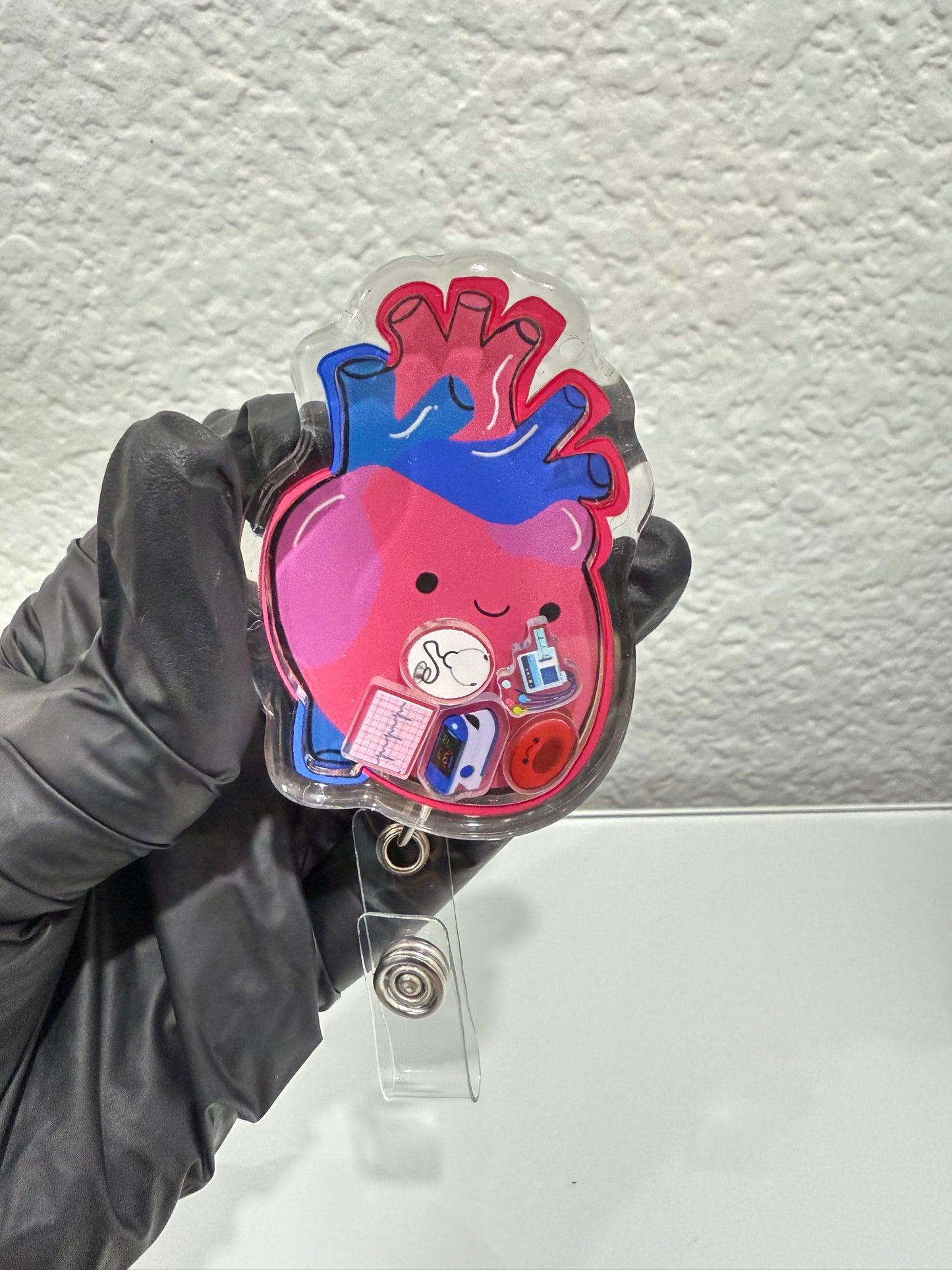 Shaker Badge Reel: Heart