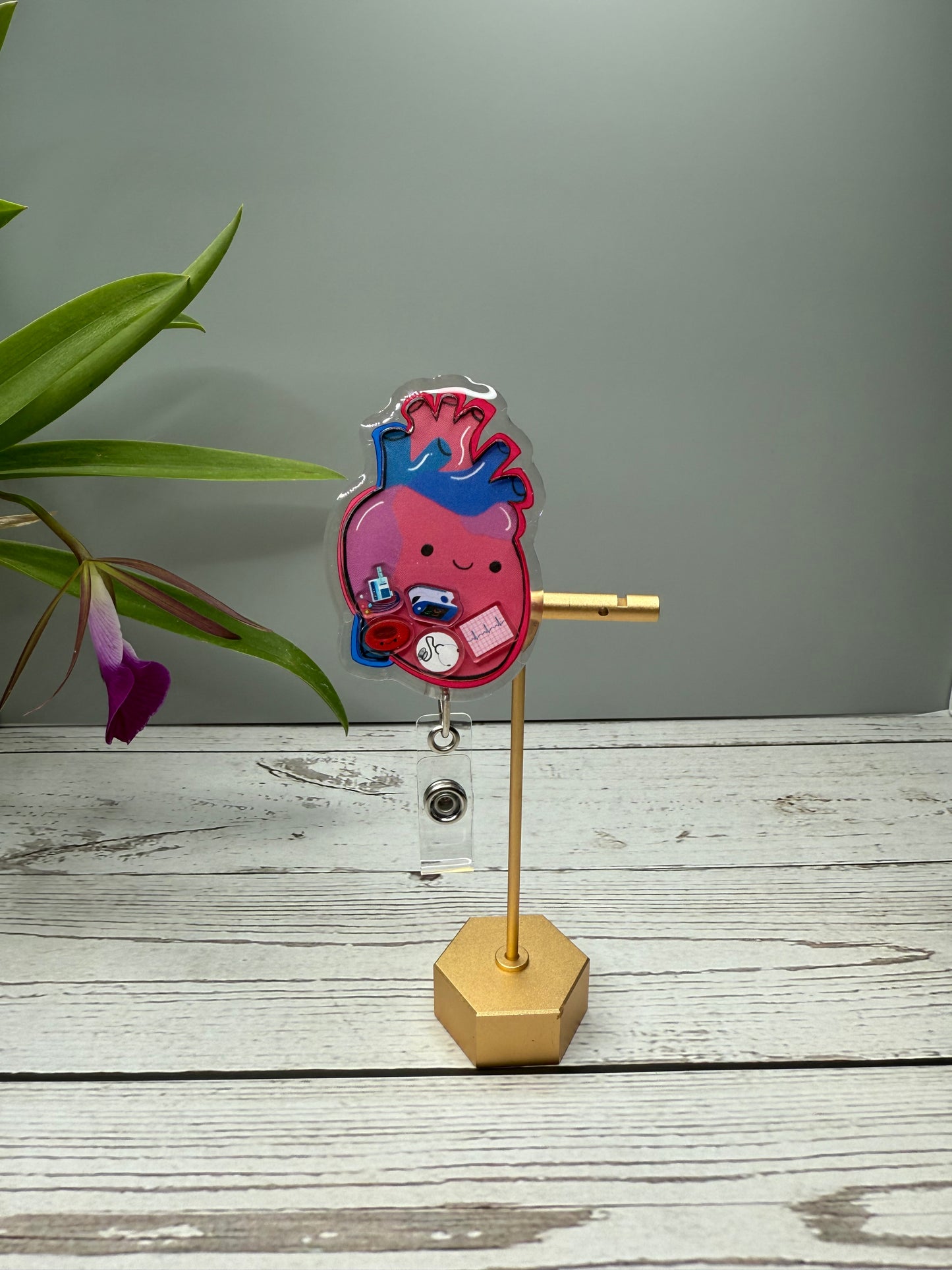Shaker Badge Reel: Heart