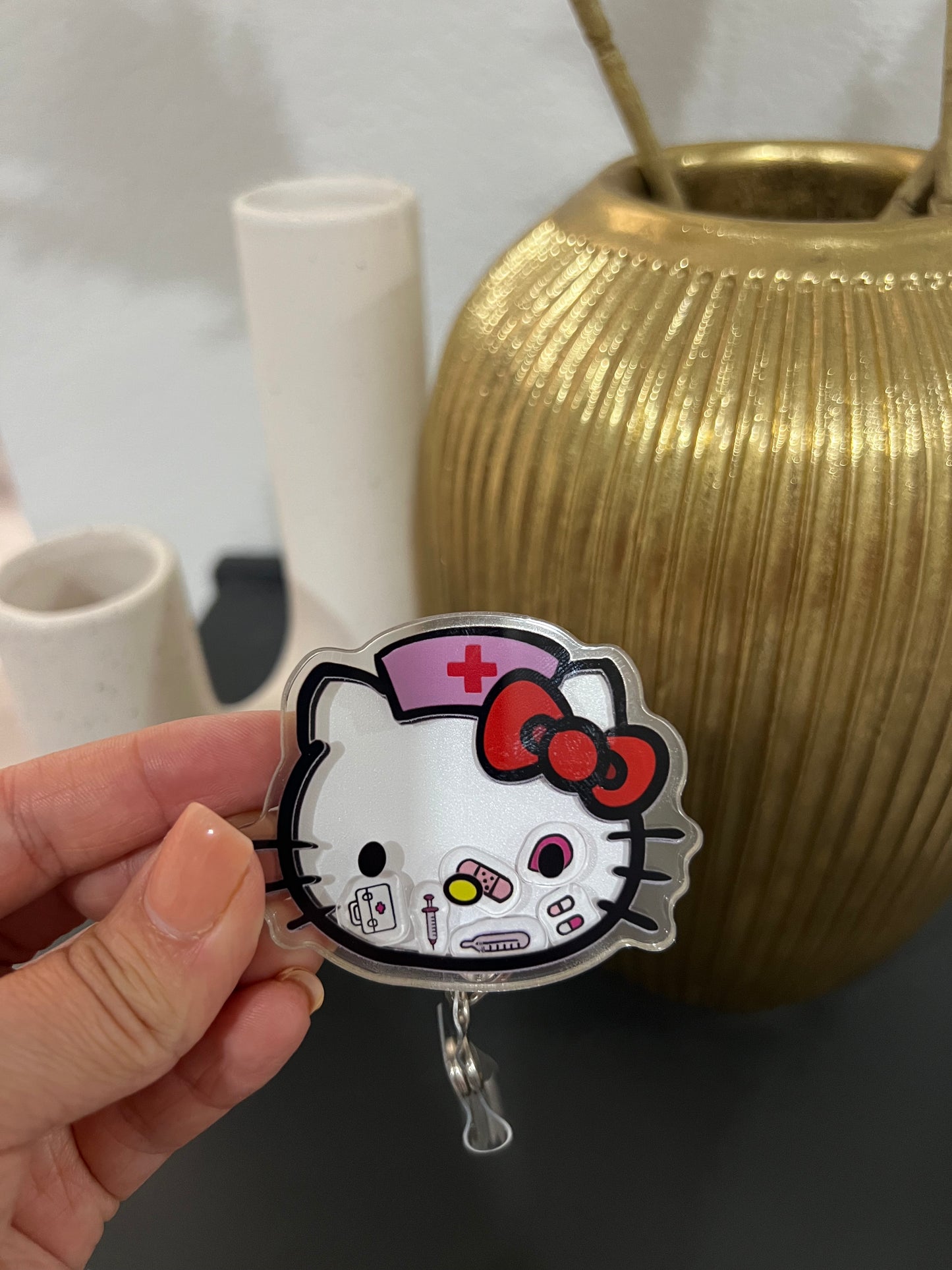 Shaker Badge Reel: Nurse Hello kitty