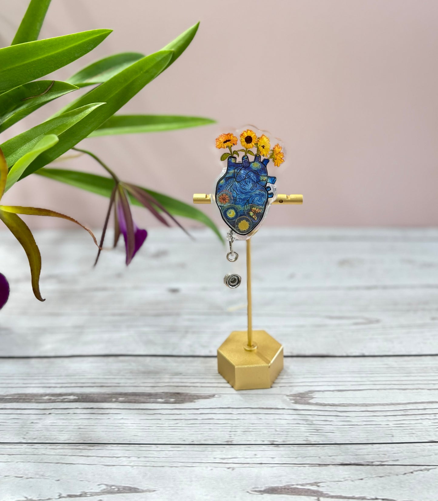 Shaker Badge Reel: van gogh heart
