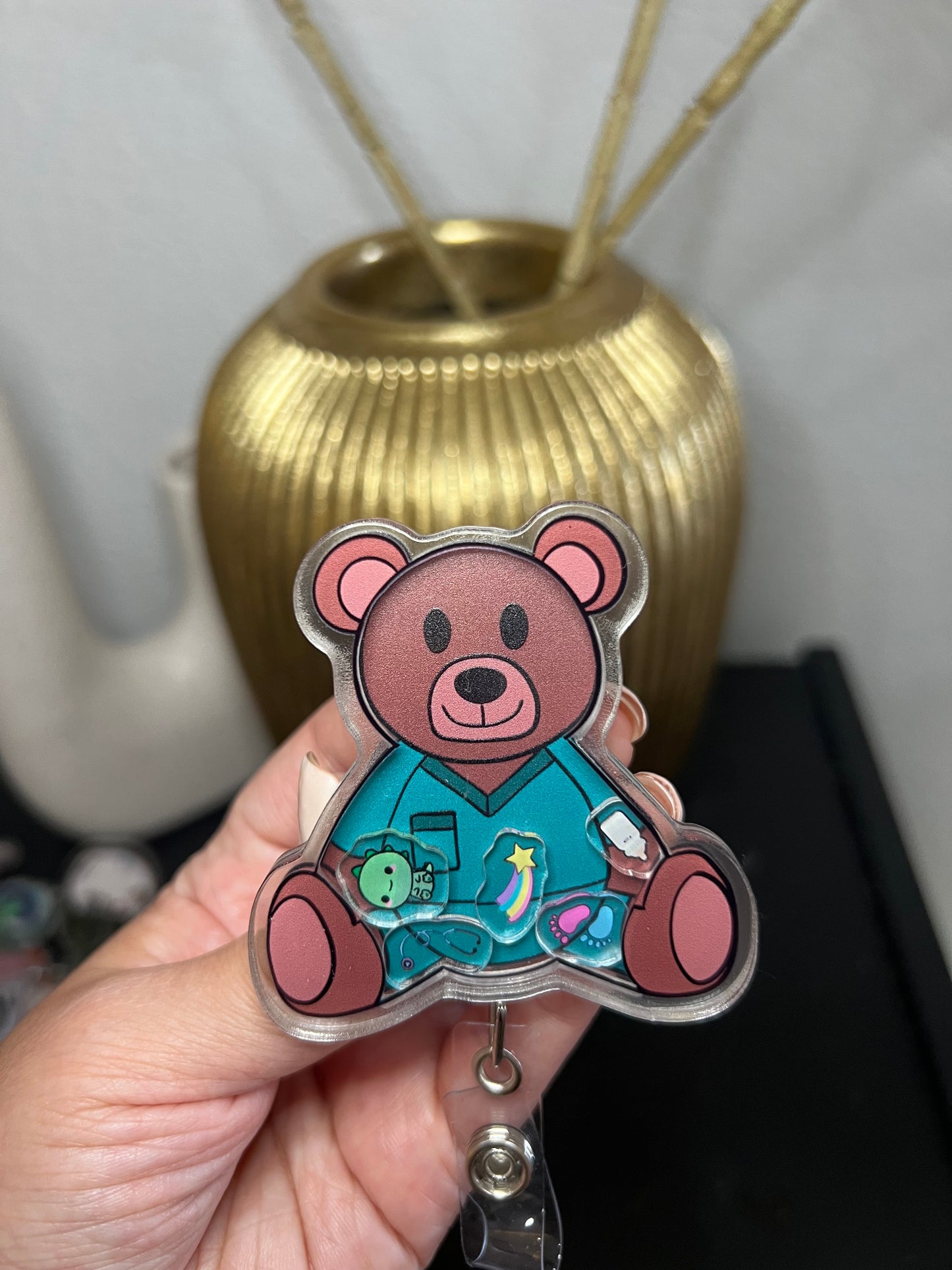 Shaker badge reel: OR bear