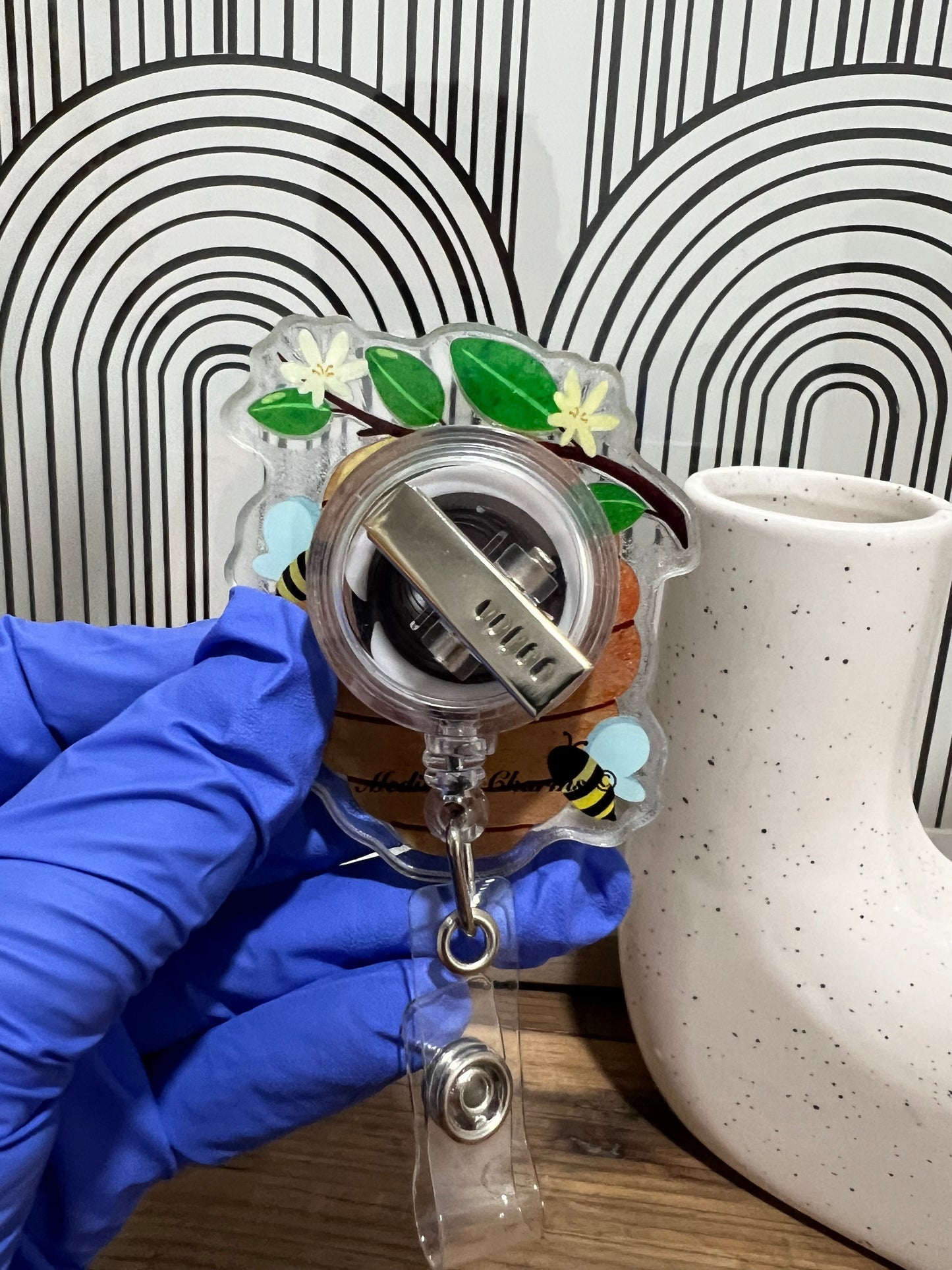 Shaker Badge Reel:Honeycomb