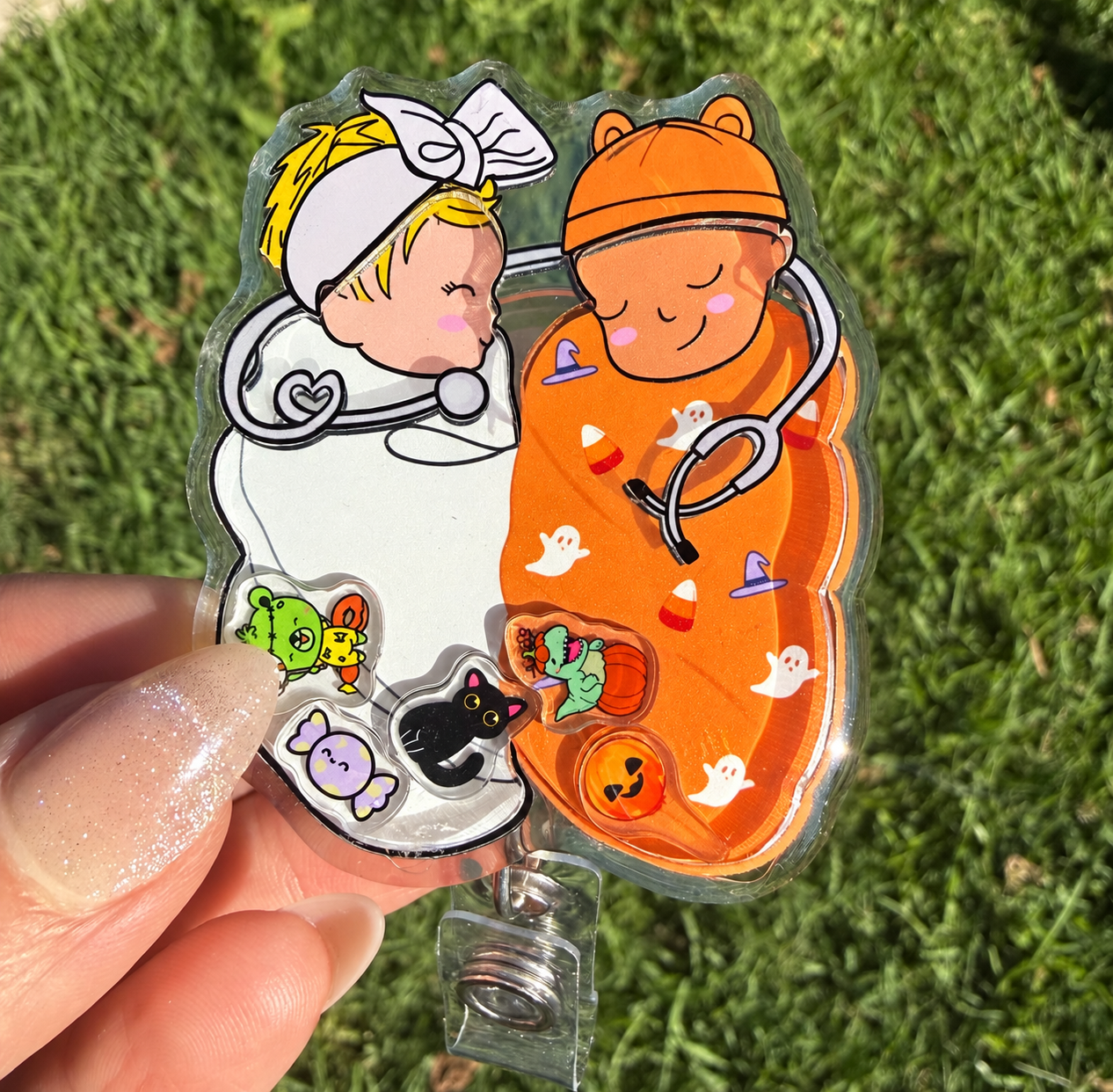 Halloween babies, Shaker Badge Reel