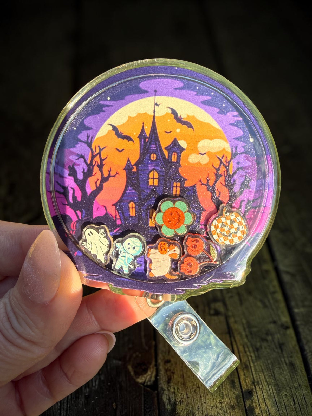 Shaker Badge Reel: haunted house